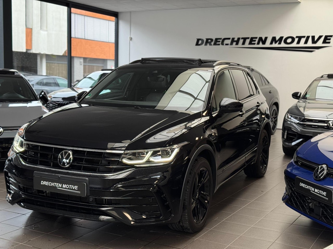 Volkswagen Tiguan - 1.4 TSI eHybrid R-Line / Pano / 360 camera / - AutoWereld.nl