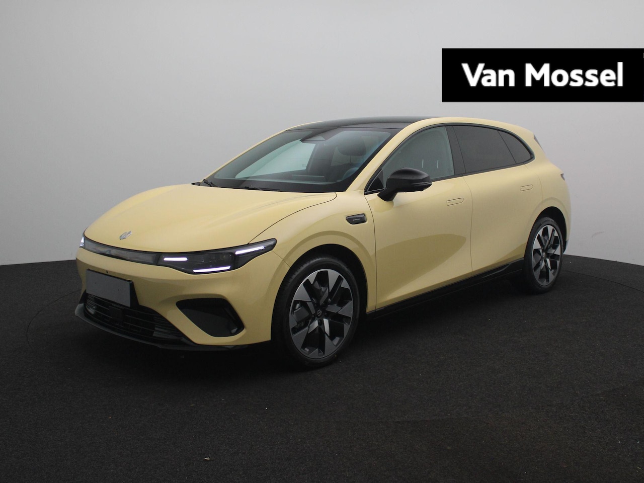 Leapmotor B05 - ProMax Design 67.1 kWh | NIEUW | VOORRAAD VOORDEEL | VAN €30.495,- VOOR € 29.495,- - AutoWereld.nl