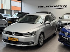 Volkswagen Jetta - 1.4 TSI Highline DSG