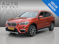 BMW X1 - sDrive20i Orange Edition II AUTOMAAT| LEDER SPORT INTERIEUR| PANORAMADAK| CAMERA| NAVIGATI