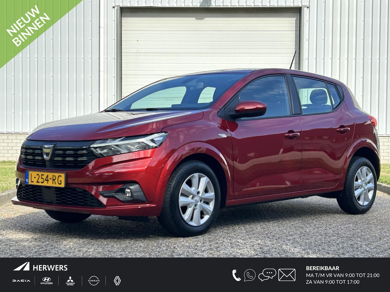 Dacia Sandero - 1.0 TCe 100 Bi-Fuel Expression / Dealer Onderhouden / 1e Eigenaar / Navigatie / Apple Carp - AutoWereld.nl