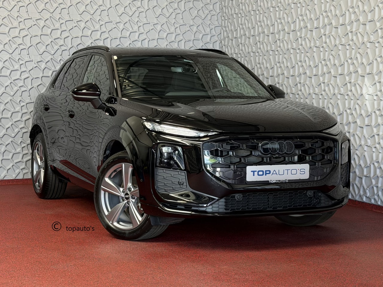 Audi Q3 - 35 TFSI S-EDITION MILD HYBRID ZONDER STEKKER LEER PANO SCHUIFDAK ELEK.KLEP - AutoWereld.nl
