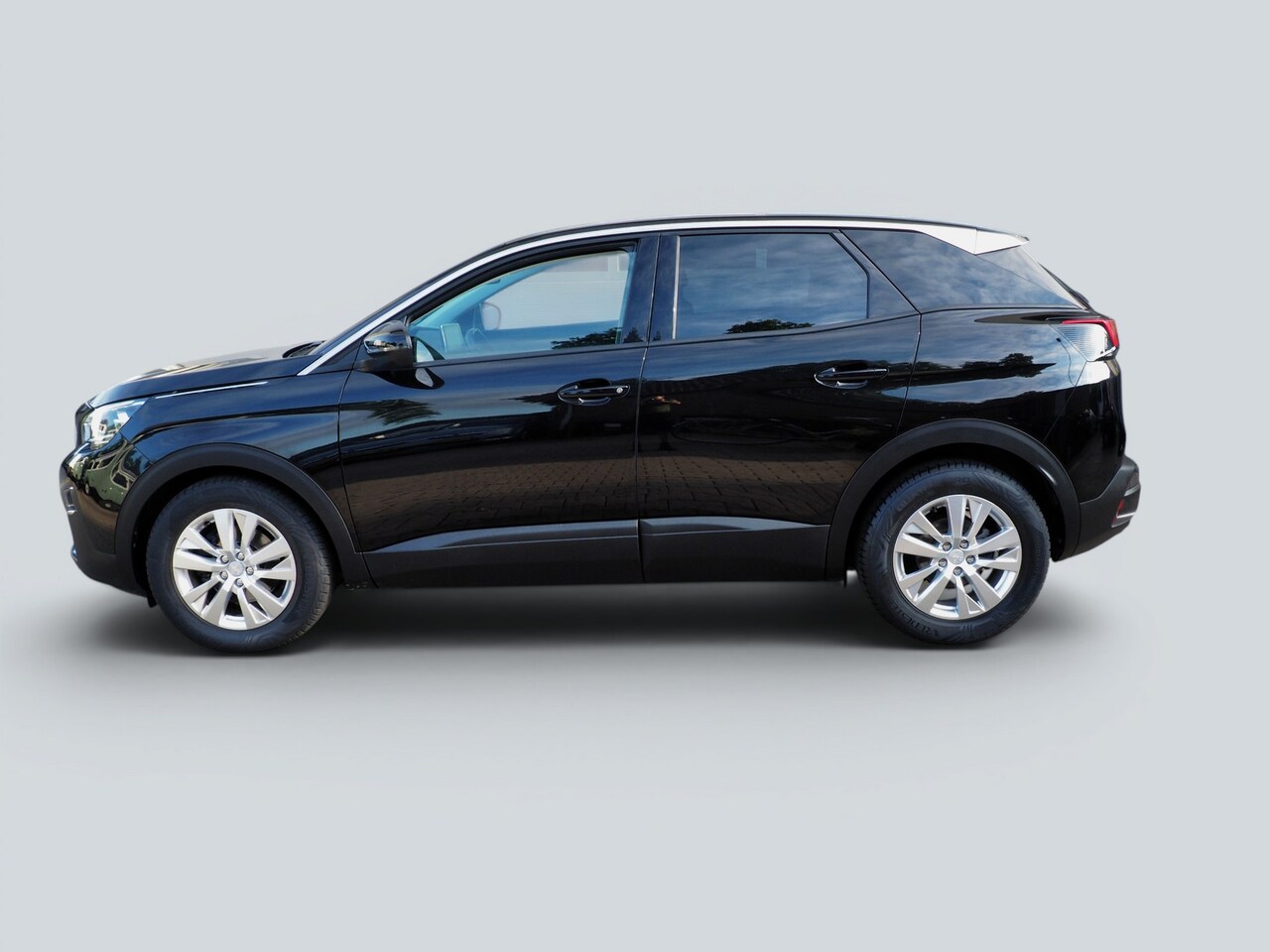 Peugeot 3008 - Active 1.2 PureTech CLIMA CRUISE TREKH. CAMERA.