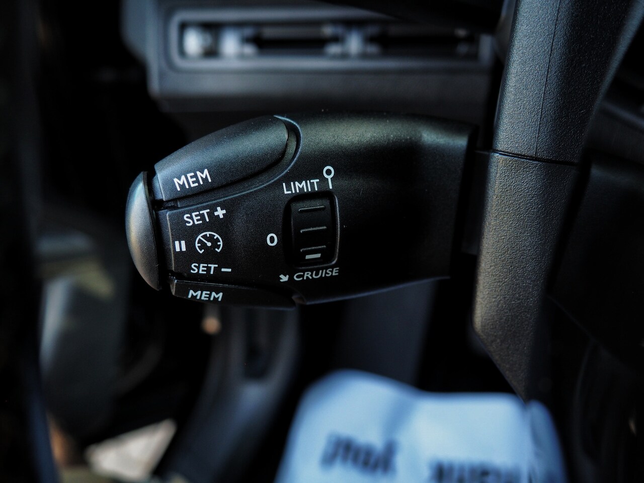 Peugeot 3008 - Active 1.2 PureTech CLIMA CRUISE TREKH. CAMERA.