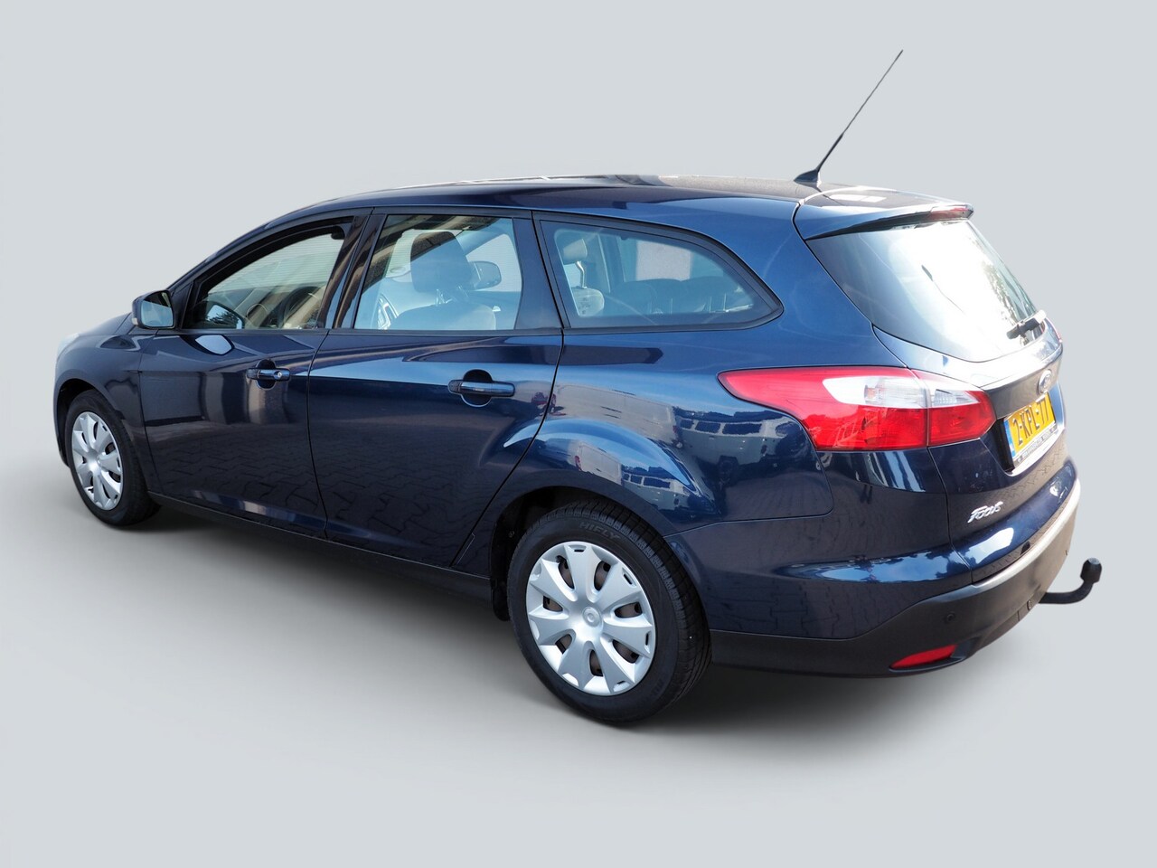 Ford Focus Wagon - 1.6 EcoBoost Trend AIRCO CRUISE PARKEER S. TREKH.