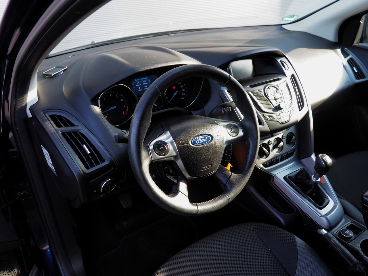 Ford Focus Wagon - 1.6 EcoBoost Trend AIRCO CRUISE PARKEER S. TREKH.