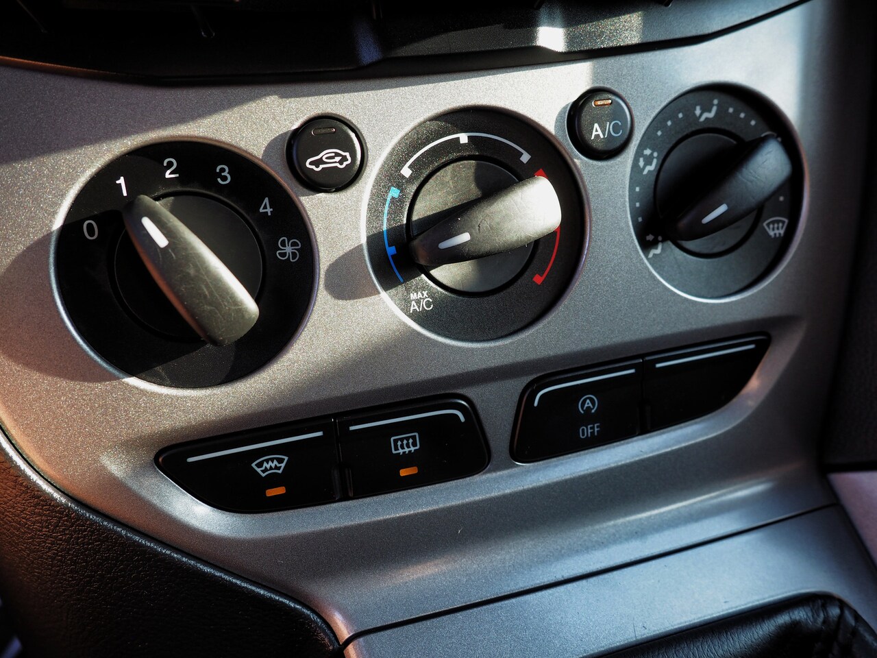 Ford Focus Wagon - 1.6 EcoBoost Trend AIRCO CRUISE PARKEER S. TREKH.