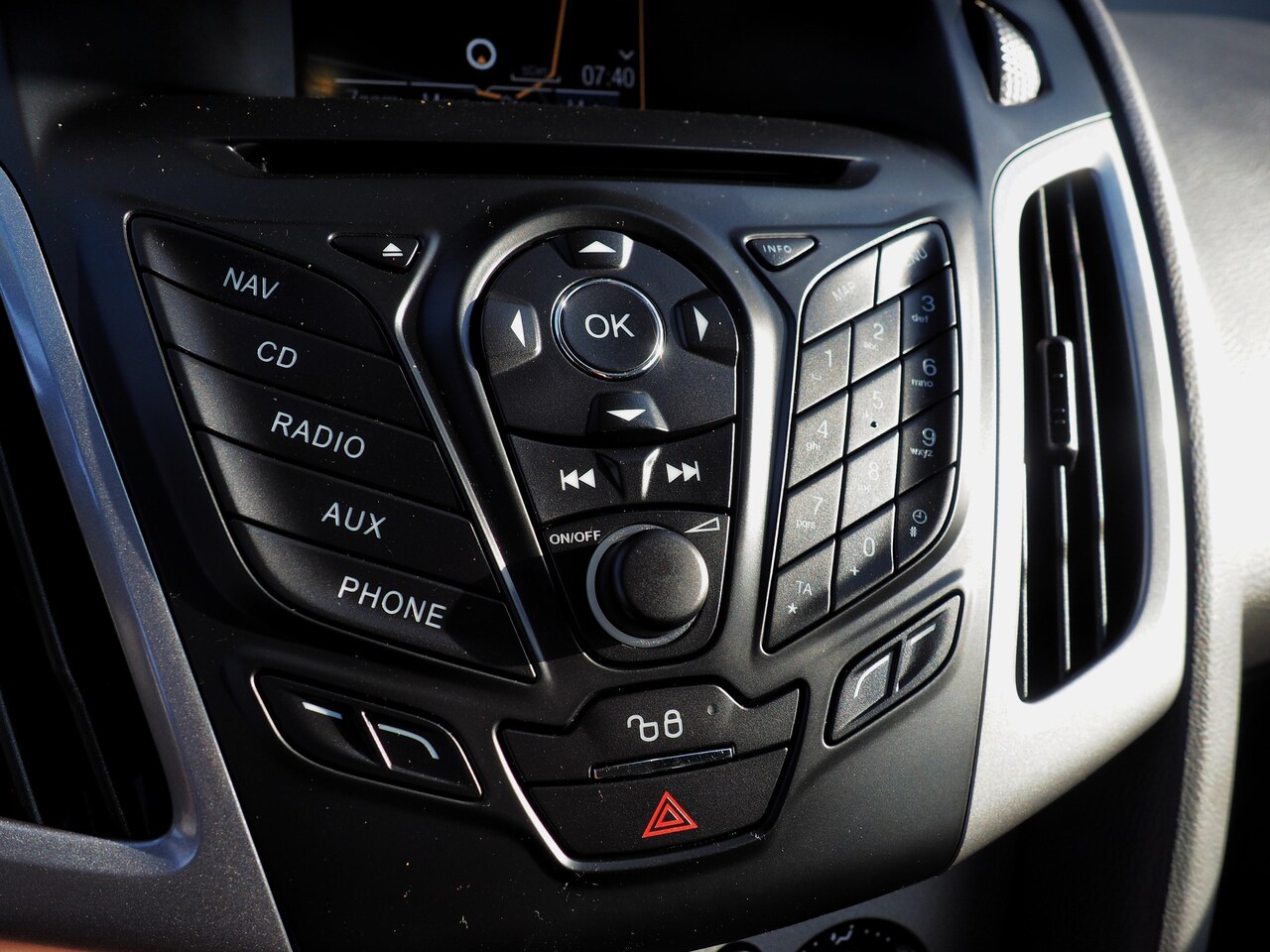Ford Focus Wagon - 1.6 EcoBoost Trend AIRCO CRUISE PARKEER S. TREKH.