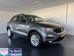 Volkswagen T-Roc - 1.5 TSI Style Executive, Automaat, Trekhaak