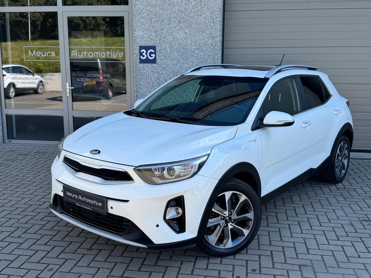 Kia Stonic - 1.0 T-GDi Platinum Edition Leder/Schuifdak/Cruise/Climate/Stoelverw/Dealer onderhouden - AutoWereld.nl