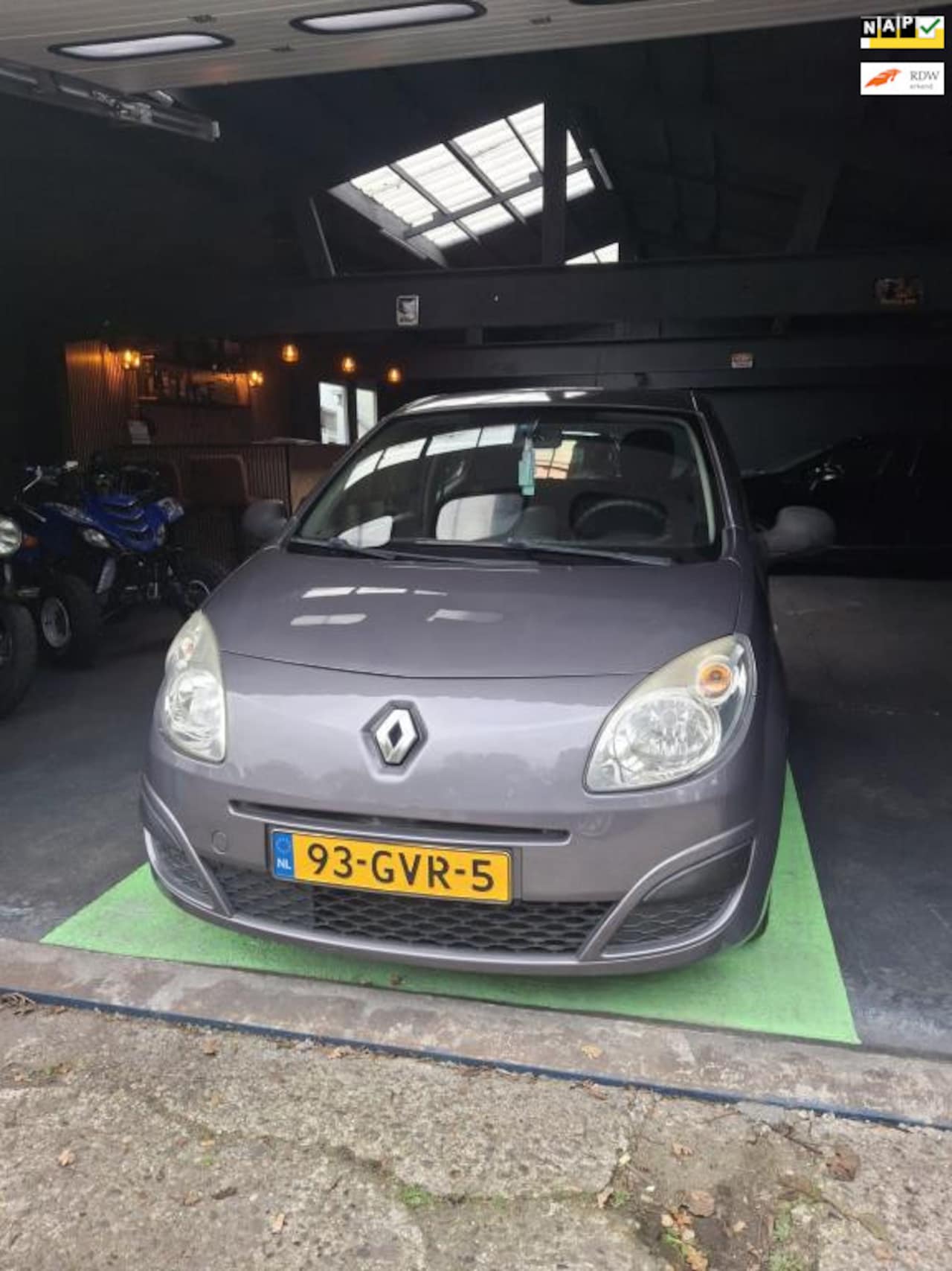 Renault Twingo - 1.2 Authentique nw apk - AutoWereld.nl