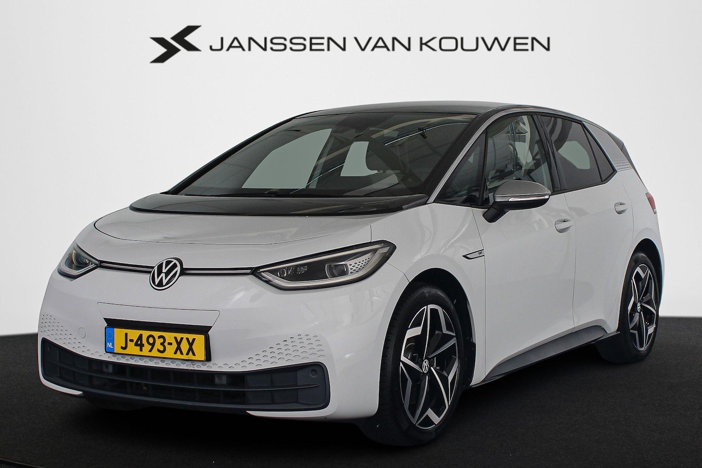 Volkswagen ID.3 - First Plus 58 kWh IQ Light Stuur-Stoelverwarming Camera Keyless 19" - AutoWereld.nl