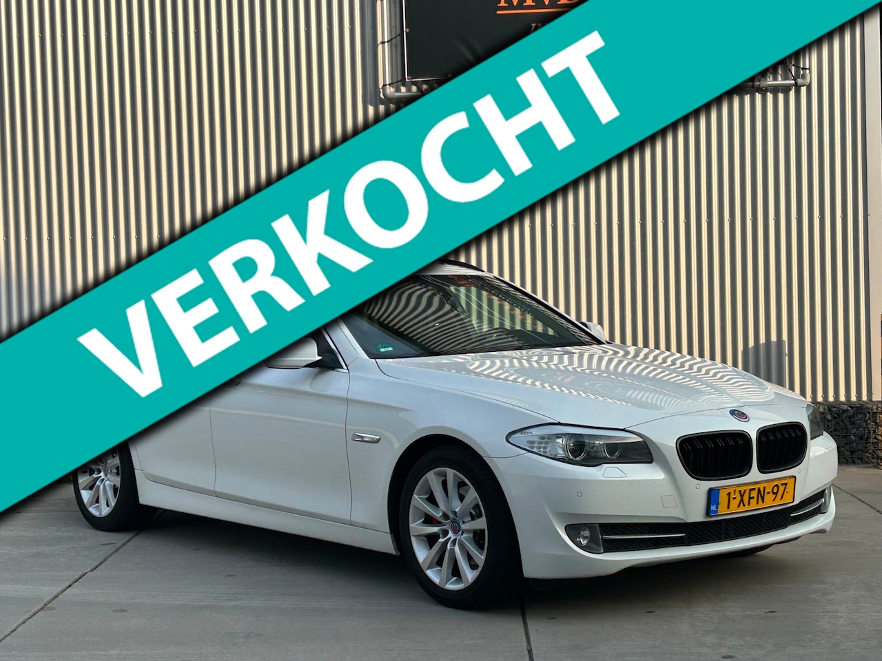 BMW 5-serie Touring - 520d High Executive M Sport 520d High Executive M Sport, Pano, Leder, Clima, Trekhaak - AutoWereld.nl