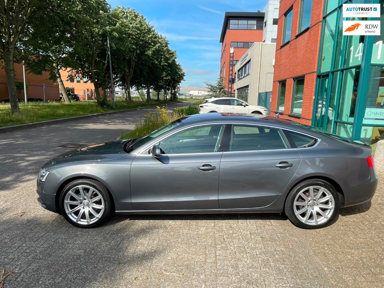 Audi A5 Sportback - 1.8 TFSI Business Edition BJ 2014 | LEER BEKLEDING ZWART - AutoWereld.nl