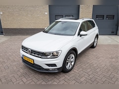 Volkswagen Tiguan - 1.5 TSI ACT Comfortline Business DSG Panodak