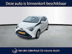 Toyota Aygo - 1.0 VVT-i x-play / Apple Carplay / Camera