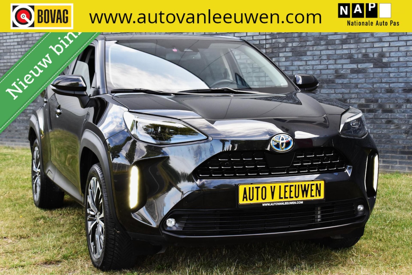 Toyota Yaris Cross - 1.5 Hybrid Lounge PANORAMA/MATRIX/CAMERA/HALF LEDER/ETC.! - AutoWereld.nl