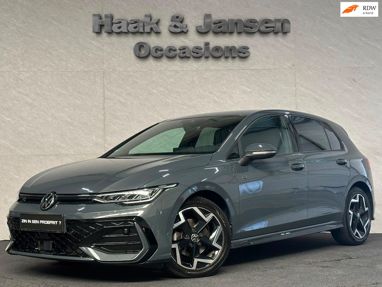 Volkswagen Golf - 1.5 TSI R-Line Edition Acc Lane Camera - AutoWereld.nl