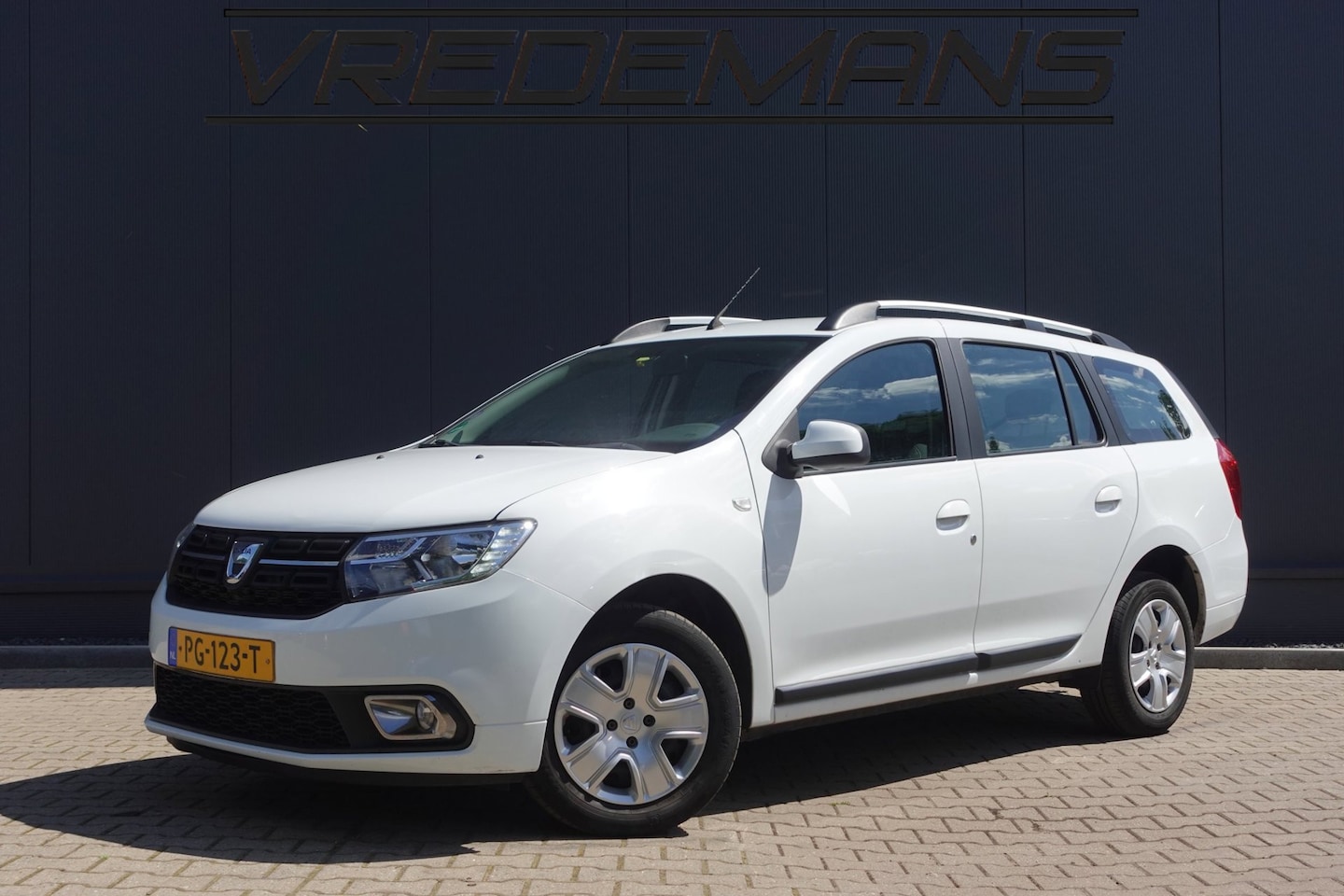 Dacia Logan MCV - 0.9 TCe Laureate LPG G3 - AutoWereld.nl