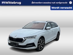 Skoda Octavia - 1.4 TSI iV PHEV 204PK Ambition / Panoramadak / Zwenkbare Trekhaak / Stoelverwarming V+A /