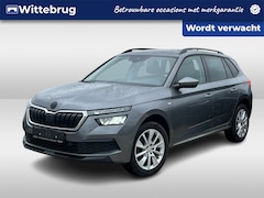 Skoda Kamiq - 1.0 TSI 110PK Ambition Tour / Parkeersensoren V+A / Stuur + Stoelverwarming / LED / App-Co