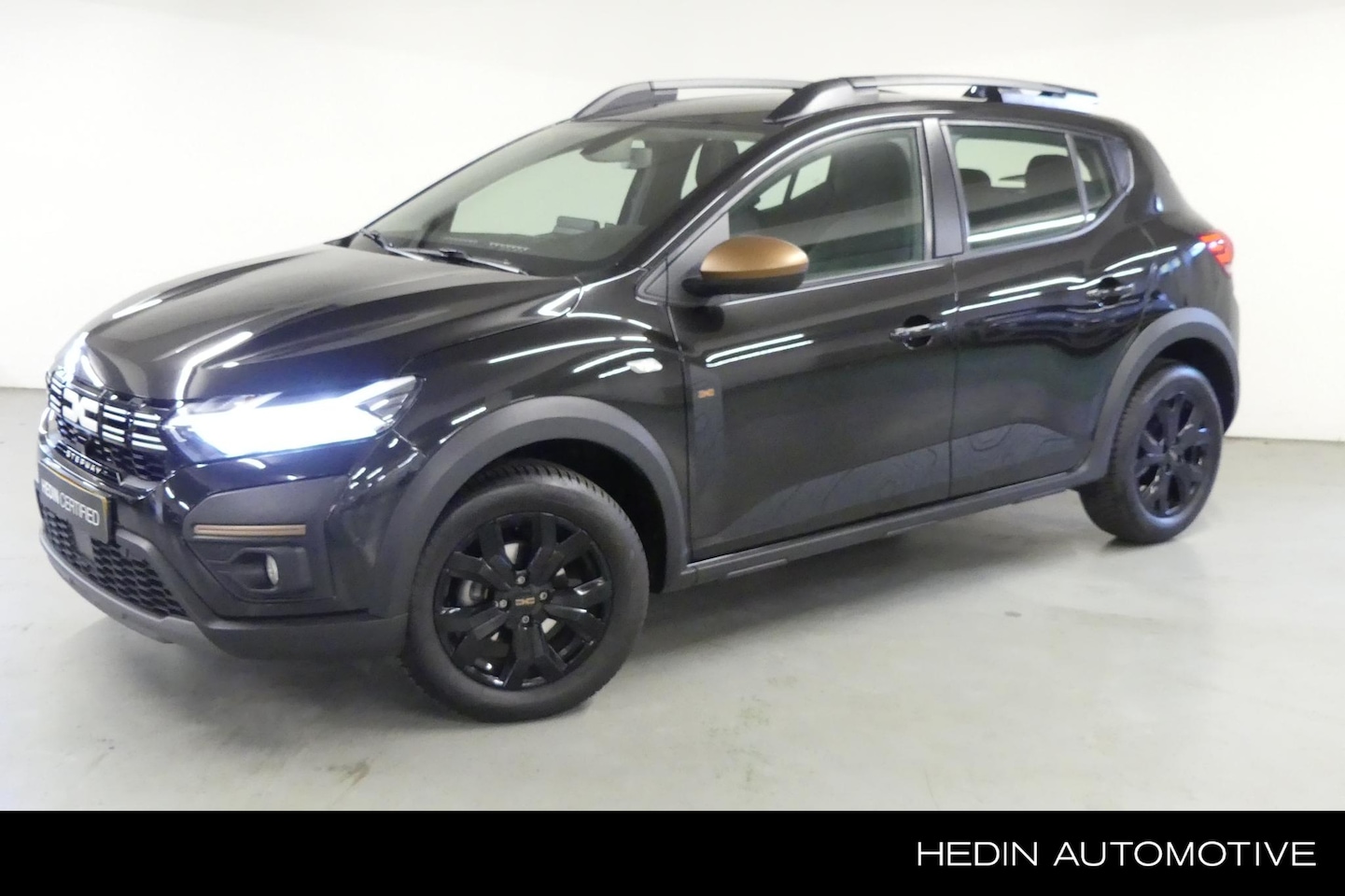 Dacia Sandero Stepway - TCe 90 Extreme | Automaat | MediaNav Multimedia & Navigatie | Camera | Parkeersensoren | C - AutoWereld.nl
