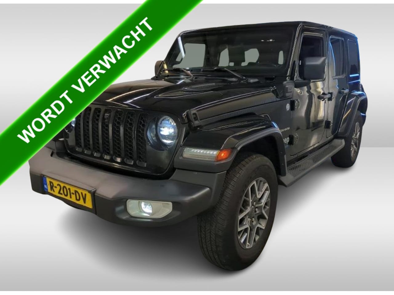 Jeep Wrangler Unlimited - 4xe Hybride 380 Sahara / Trekhaak / Leder / Stuur-Stoelverwarming / Pdc.+Camera / Comf.& C - AutoWereld.nl