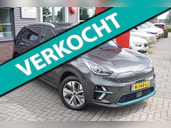 Kia e-Niro - ExecutiveLine 64 kWh / SOH 96.4% / Warmte pomp /Stoelventilatie / ACC / Memory / Pano / Le