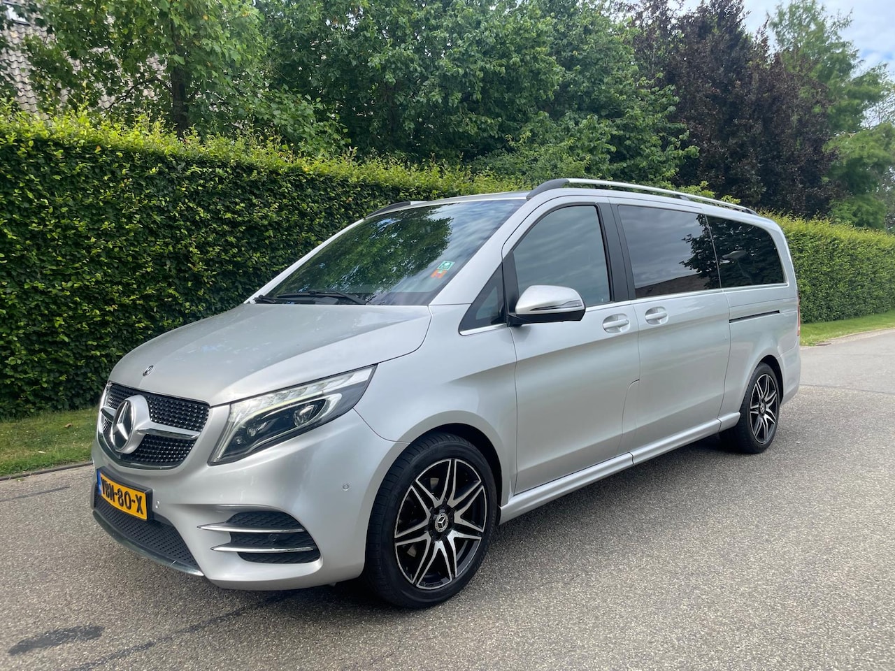Mercedes-Benz V-klasse - 300d Extra Lang XXL DC Avantgarde Edition Elektrische Deuren Stoelventilatie Burmester - AutoWereld.nl