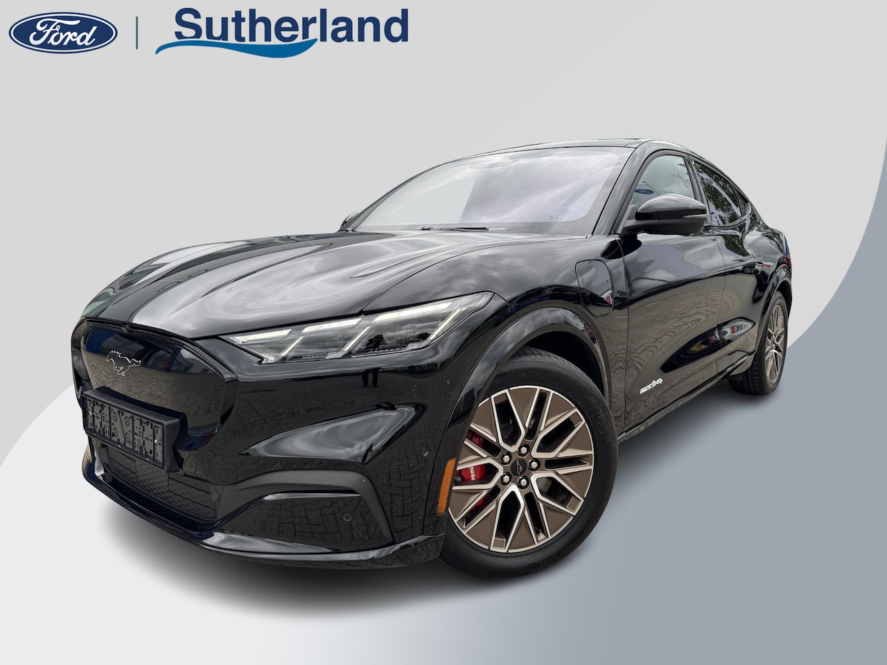 Ford Mustang Mach-E - Premium AWD 75 kWh 315pk | Panoramadak | 19 inch Lichtmetaal - AutoWereld.nl