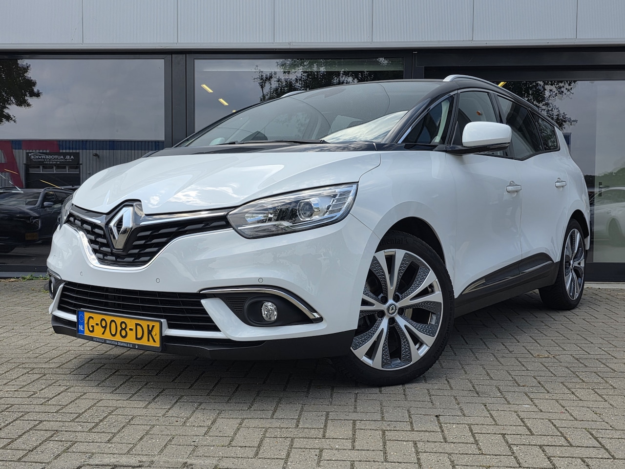 Renault Grand Scénic - 1.2 TCe Intens 7persoons + 19inch VELGEN + NAVIGATIE + KEYLESS - AutoWereld.nl