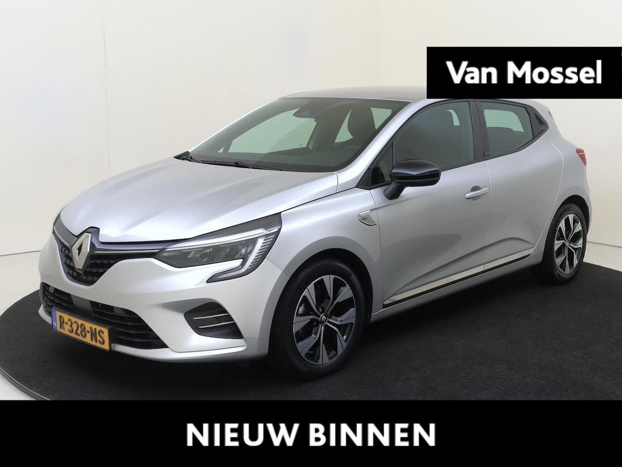 Renault Clio - 1.6 E-Tech Hybrid 140 Limited | airco automatisch | Apple Carplay/Android | cruise control - AutoWereld.nl