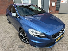 Volvo V40 - 2.0 T4 Business Sport / Navi / PDC / Leder / Stoelverw / Clima / NAP