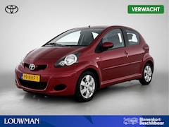 Toyota Aygo - 1.0-12V Aspiration Red Automaat | volledig onderhouden | Half lederen bekleding | Airco |
