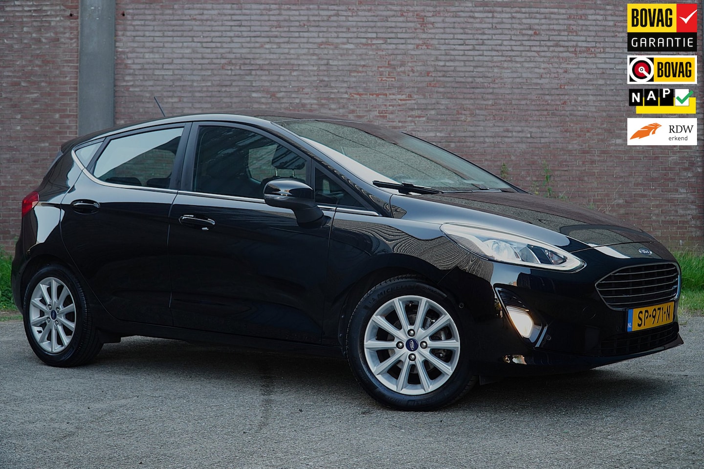 Ford Fiesta - 1.0 EcoBoost Titanium 1.0 EcoBoost Titanium 100PK, Nav, A.Rij Camera, Climat en cruise control, Ned. Auto - AutoWereld.nl
