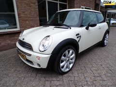 MINI 3-Deurs - 1.6 One Seven Panodak