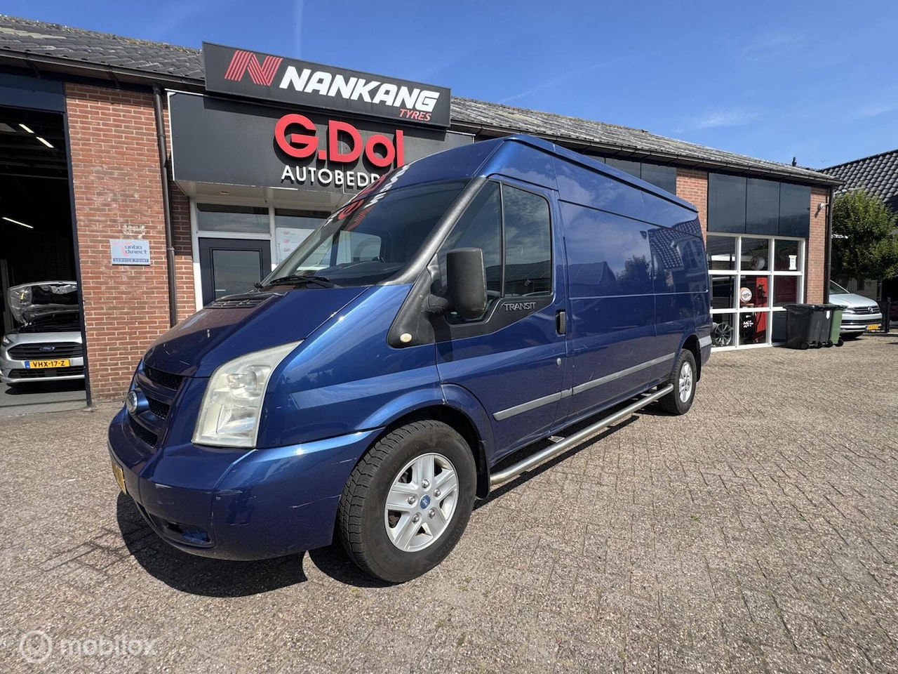 Ford Transit - 350M 3.2 TDCI Ambiente SHD DC - AutoWereld.nl