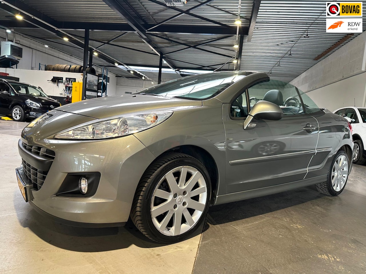 Peugeot 207 CC - 1.6 VTi Griffe/Dealer onderhouden/Leder/Apk nw bij aflevering - AutoWereld.nl