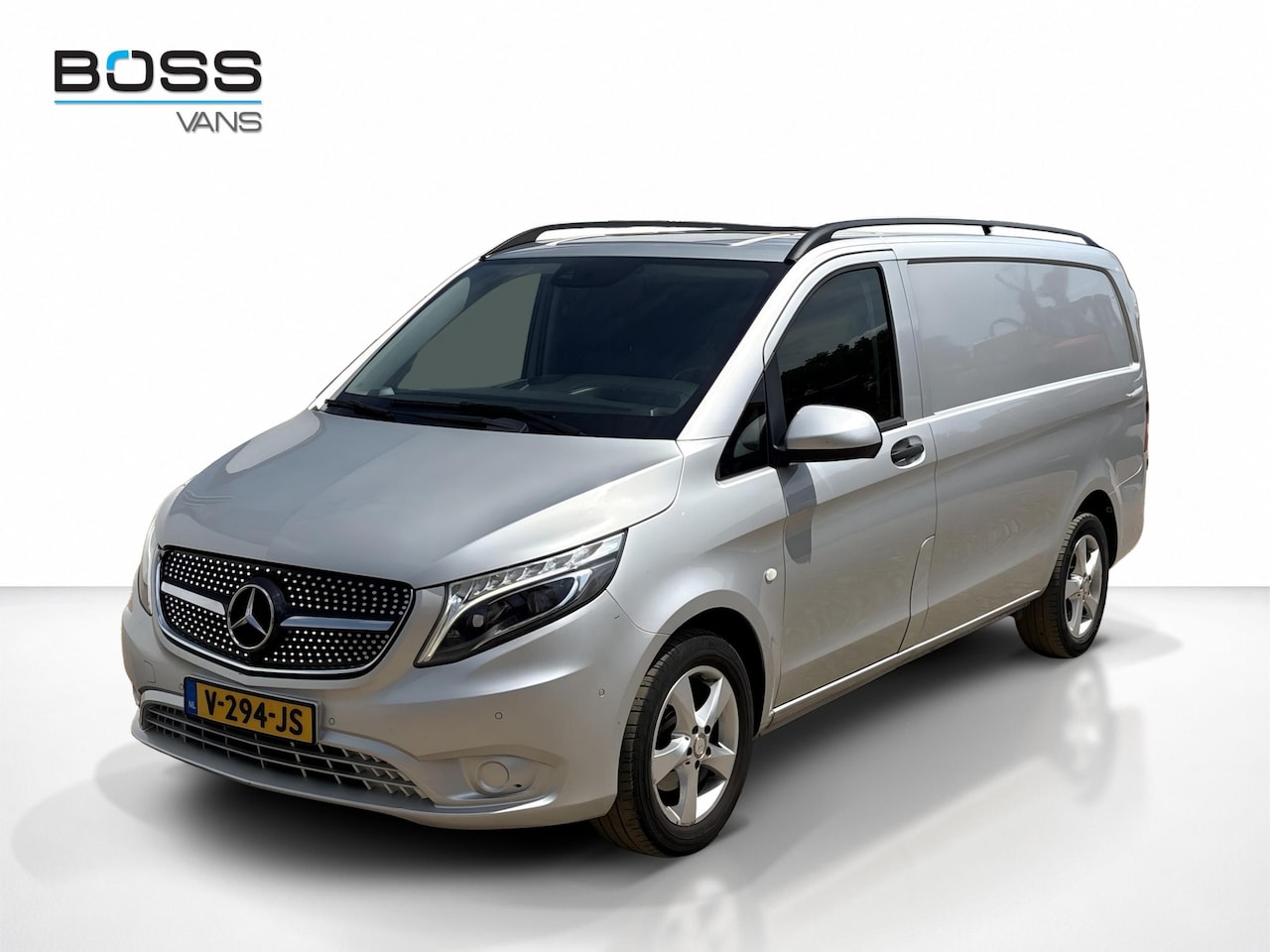 Mercedes-Benz Vito - 114 2.1 CDI Automaat L2H1 Trekhaak Navigatie Cruise control Camera Parkeersensoren - AutoWereld.nl