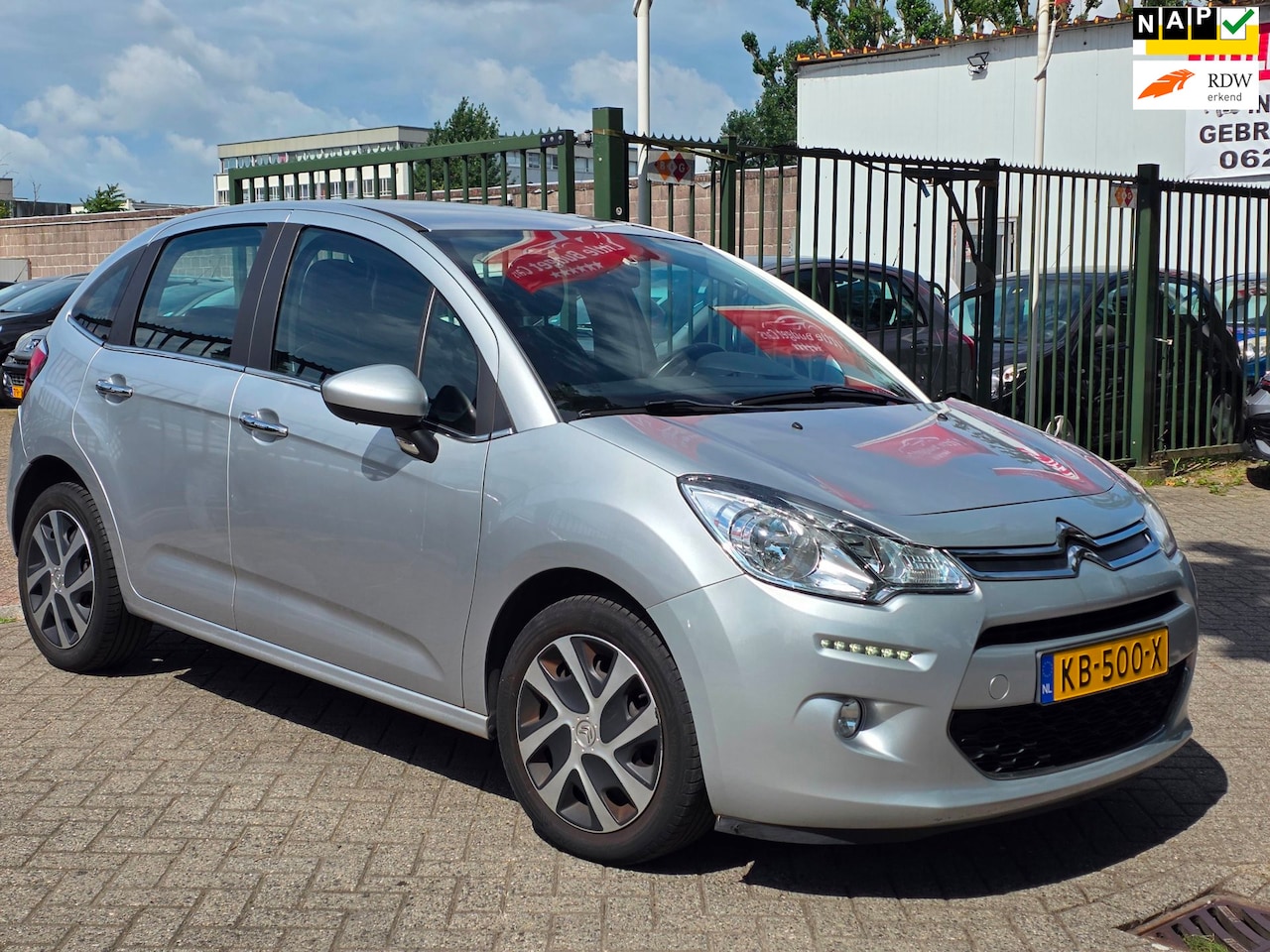 Citroën C3 - 1.2 PureTech Selection 1e eigenaar dealer onderhouden navigatie cruis control trekhaak ele - AutoWereld.nl