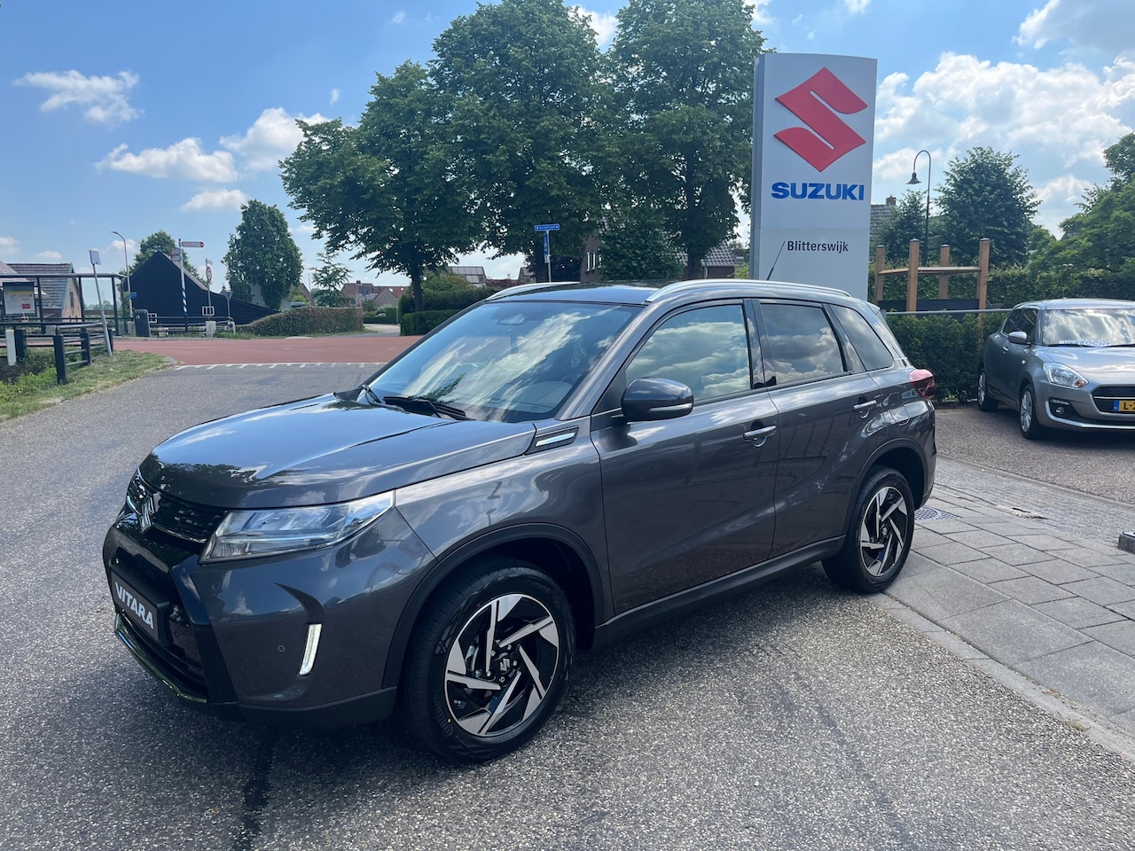 Suzuki Vitara - 1.4 Boosterjet Smart Hybrid Style ACTIE ACTIE // € 1500 voorraad korting // Rijklaarprijs! - AutoWereld.nl