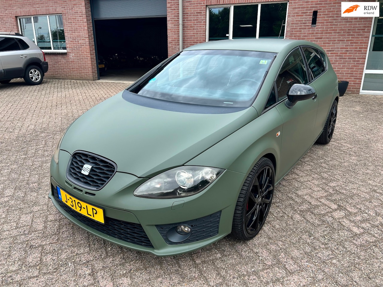 SEAT Leon - 2.0 TFSI Cupra // 181.000 km // 270 PK - AutoWereld.nl