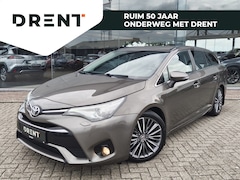 Toyota Avensis Touring Sports - 1.8 VVT-i Dynamic Automaat | Trekhaak | Stoelverwarming | Leder