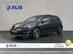 Volkswagen Golf - 1.4 TSI GTE Connected Series | Lederen bekleding | Panoramadak
