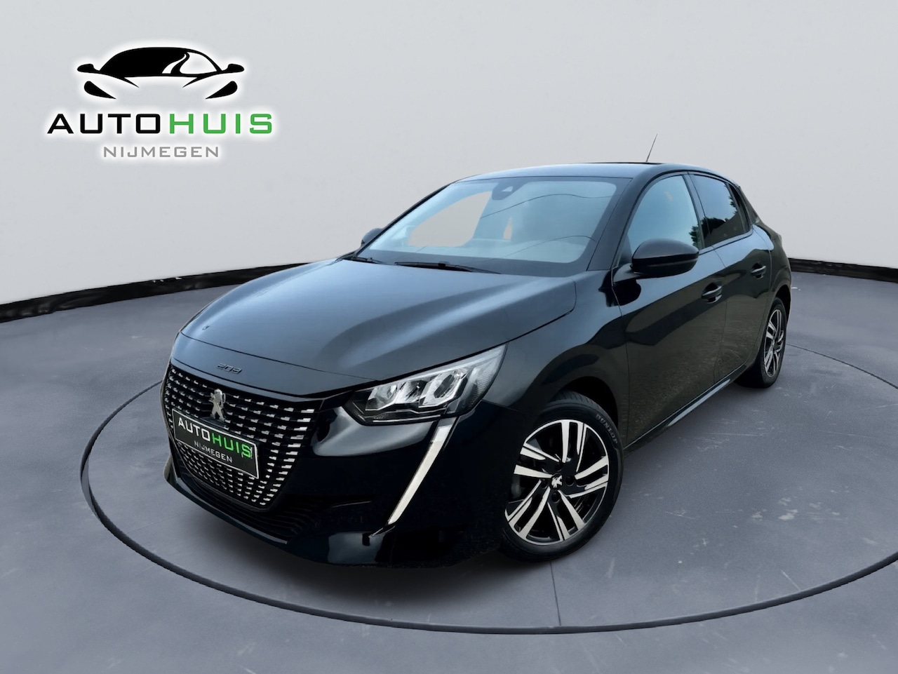 Peugeot 208 - 1.2 PureTech Allure Pack Navi Camera 16" lm velgen - AutoWereld.nl