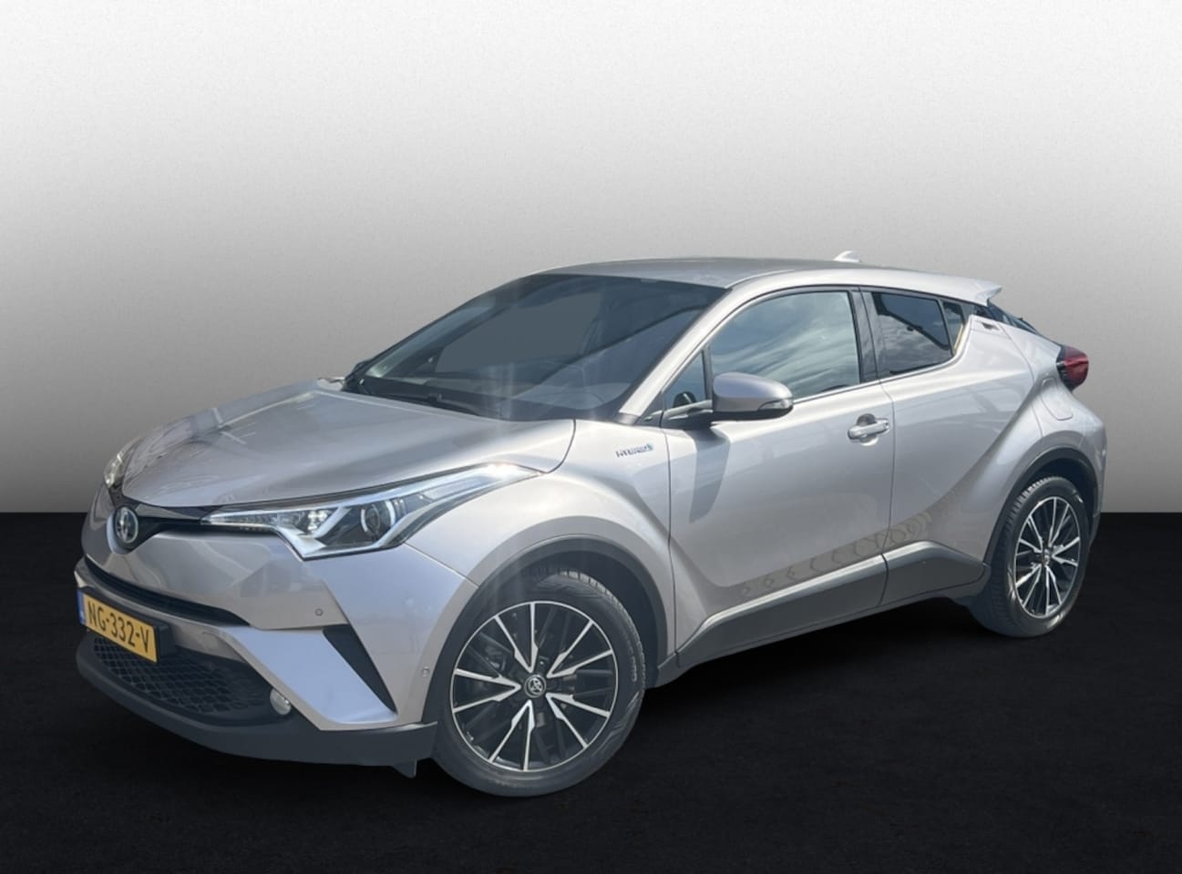 Toyota C-HR - 1.8 Hybrid Executive | all-seasonbanden | Dealeronderhouden - AutoWereld.nl