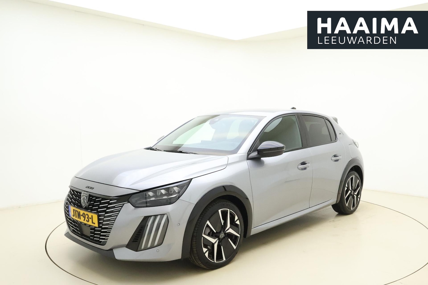 Peugeot 208 - 1.2 Hybrid 145 e-DCS6 GT | 17 Inch | Automaat | Achteruitrijcamera | Apple carplay | Voors - AutoWereld.nl