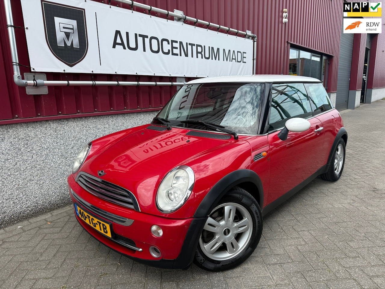 MINI 3-Deurs - 1.6 Cooper Pepper // Airco // NW APK - AutoWereld.nl