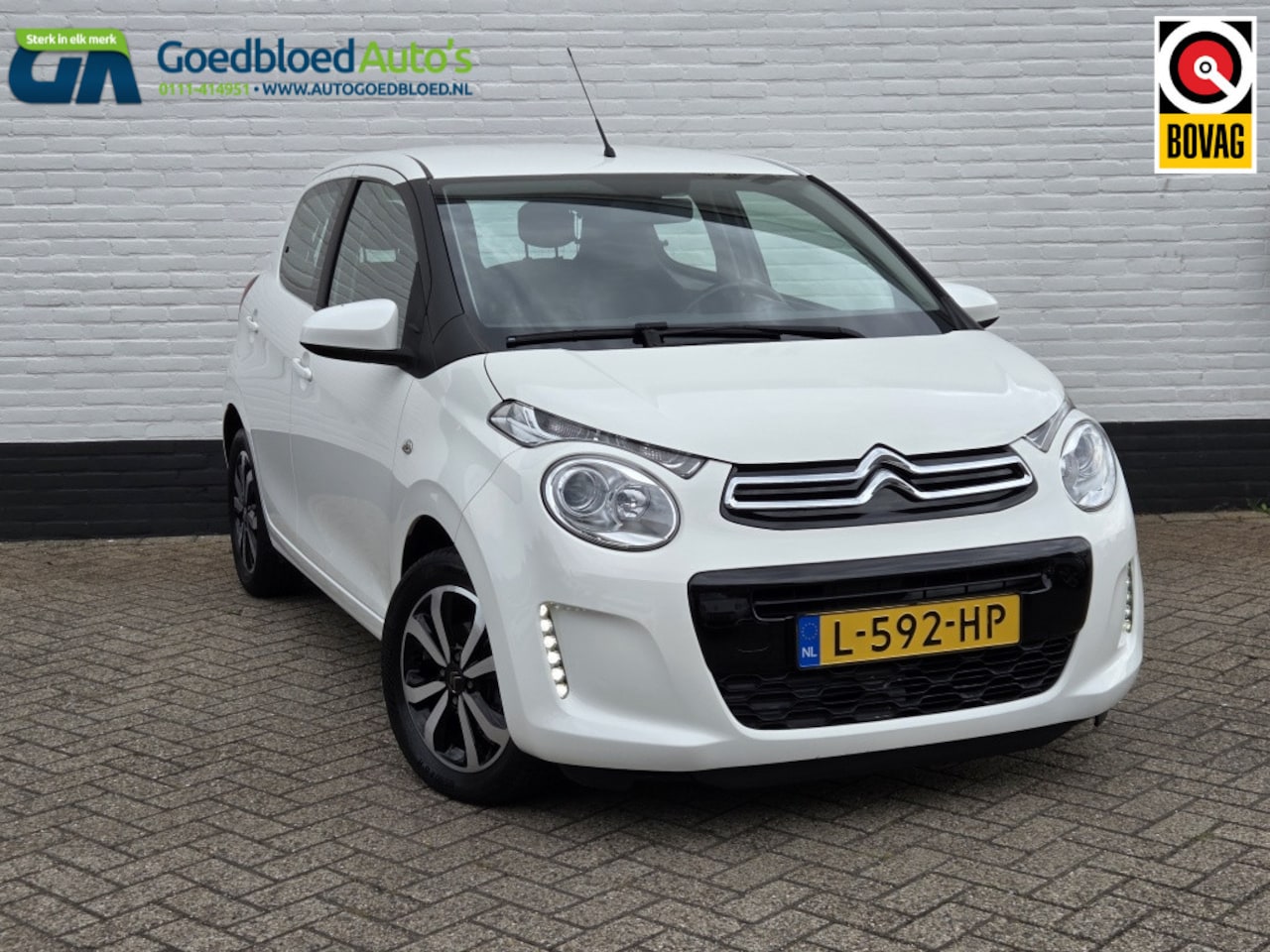Citroën C1 - 1.0 VTi Shine | Carplay | Camera | LM Velgen - AutoWereld.nl