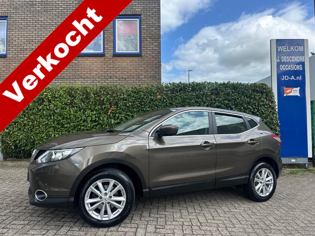 Nissan Qashqai - 1.2 Climate C, Cruise C, Navigatie, Camera!!!! - AutoWereld.nl